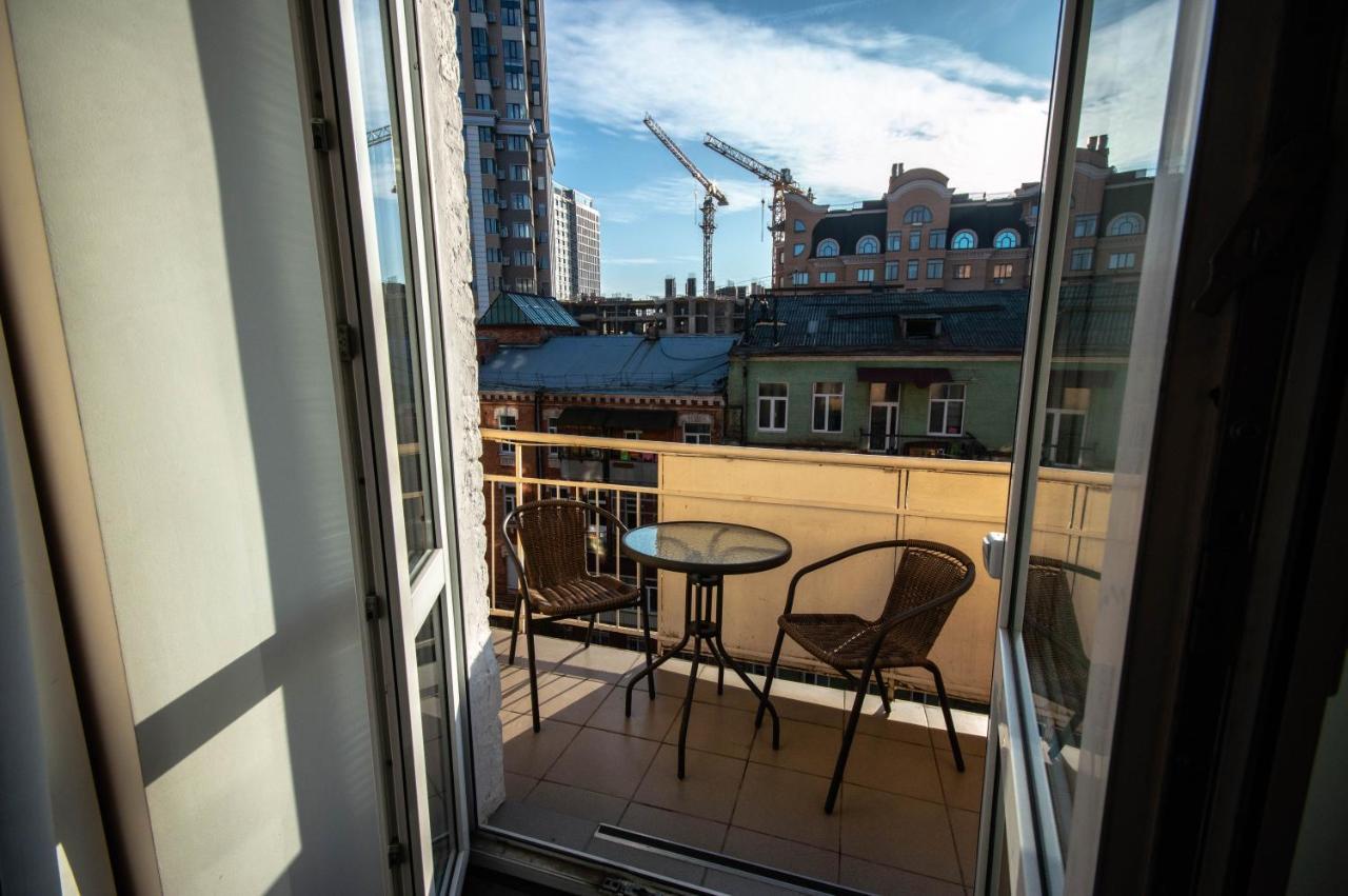 Kyiv Rouge Apartment ภายนอก รูปภาพ