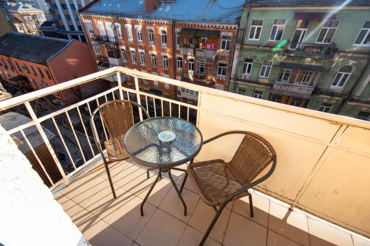 Kyiv Rouge Apartment ภายนอก รูปภาพ